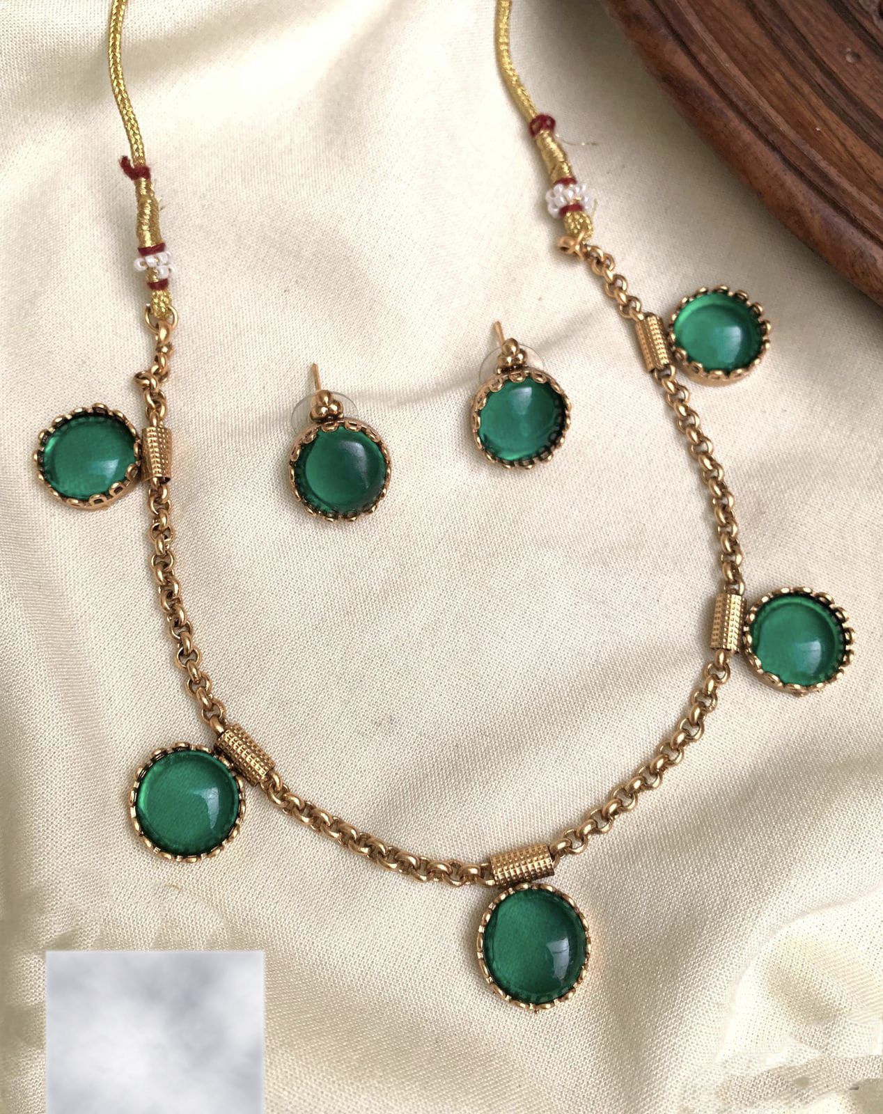 Green Pendent Necklace